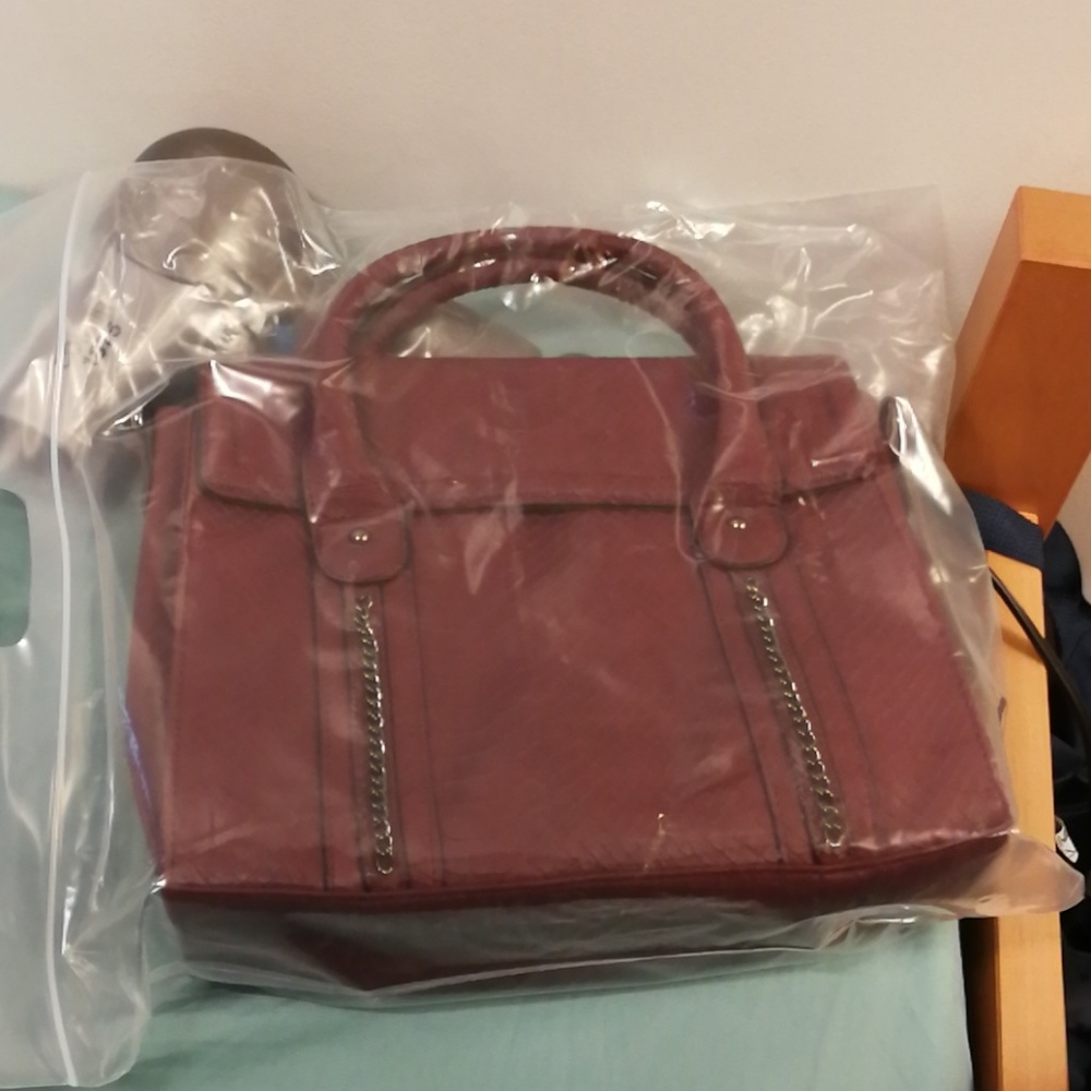 nice medium size handbag - Picture 3 of 6